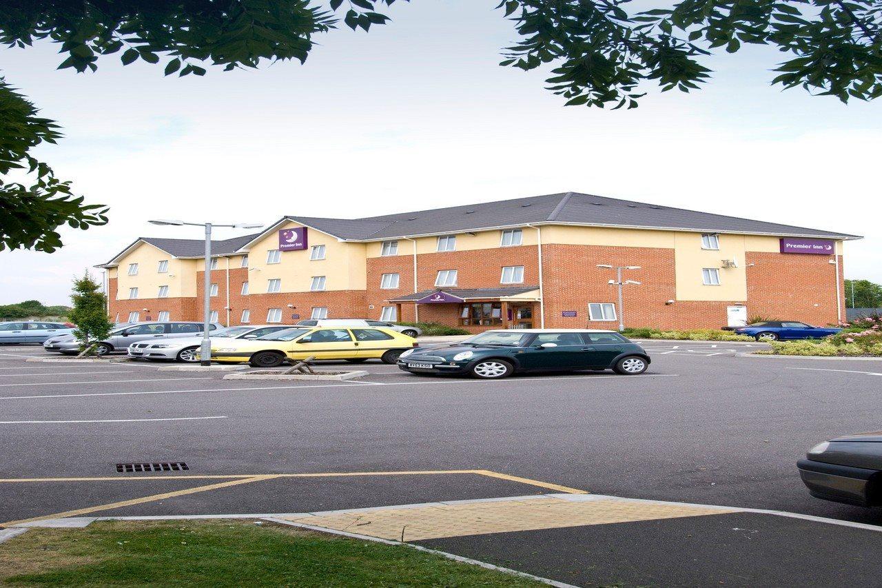 Premier Inn Swindon Central Exterior foto