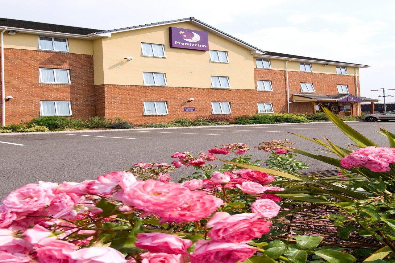 Premier Inn Swindon Central Exterior foto