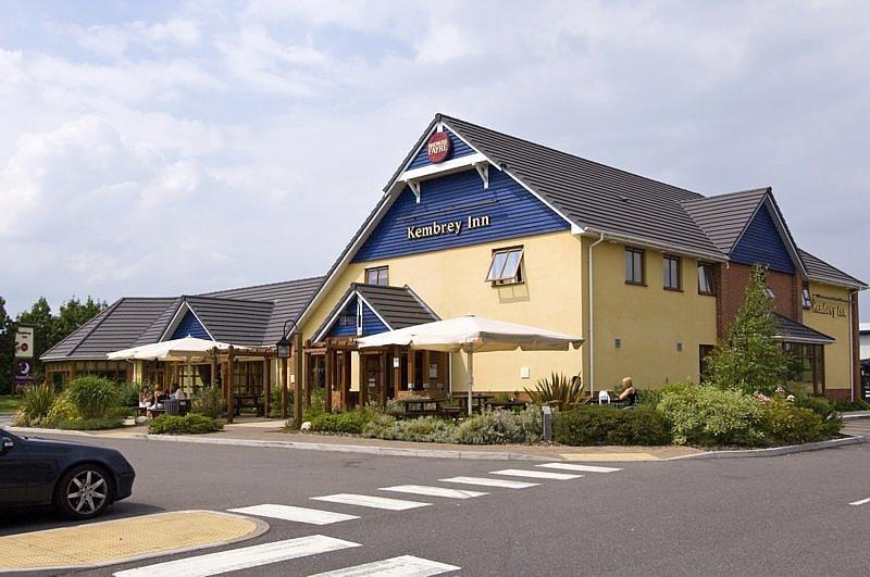 Premier Inn Swindon Central Exterior foto