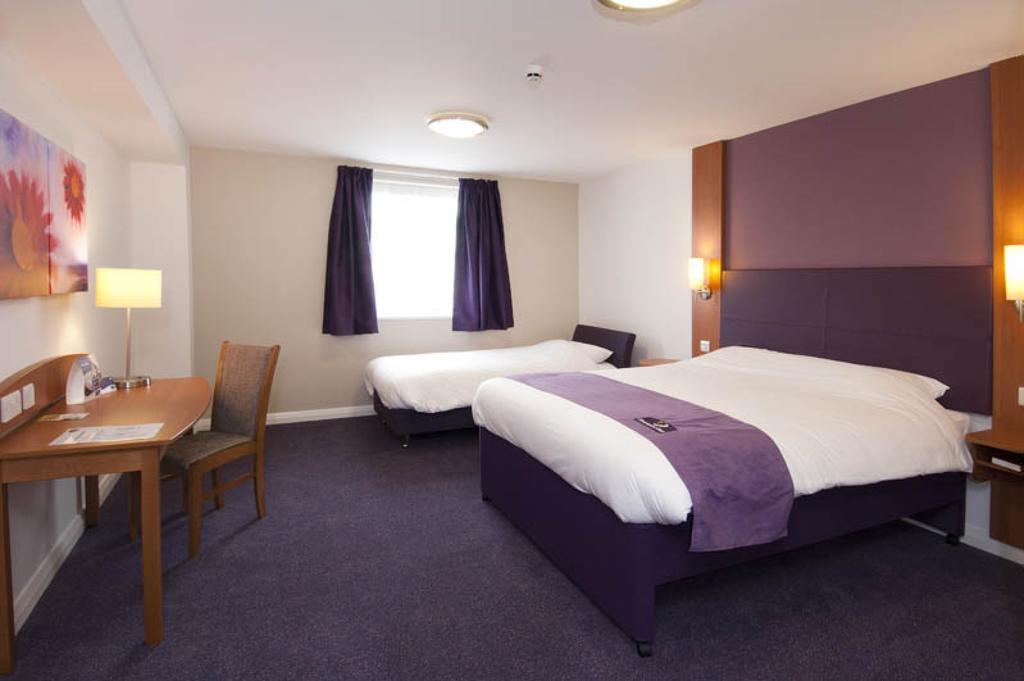 Premier Inn Swindon Central Zimmer foto